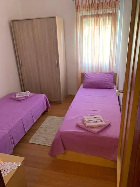 Apartmani Melani Povljana Apartment