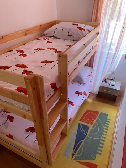 Apartmani Melani Povljana 0*,  Croatia